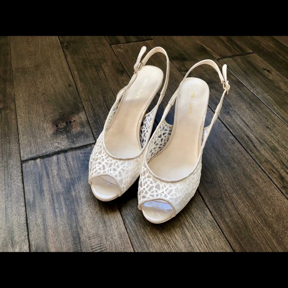 Dress barn cream Lacey sling back
